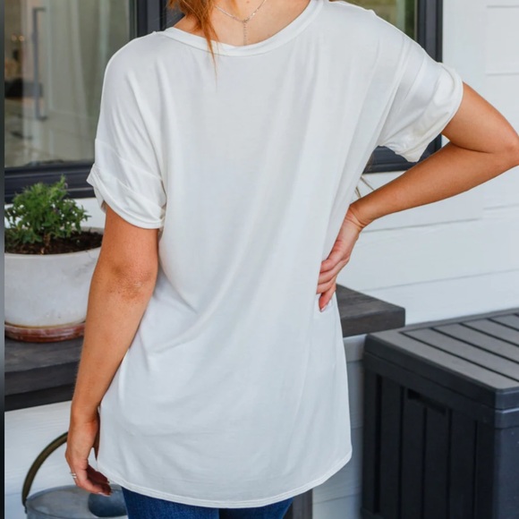 NEW Prep Obsessed ABSOLUTE FAVORITE V-NECK T IN WHITE - Picture 5 of 8